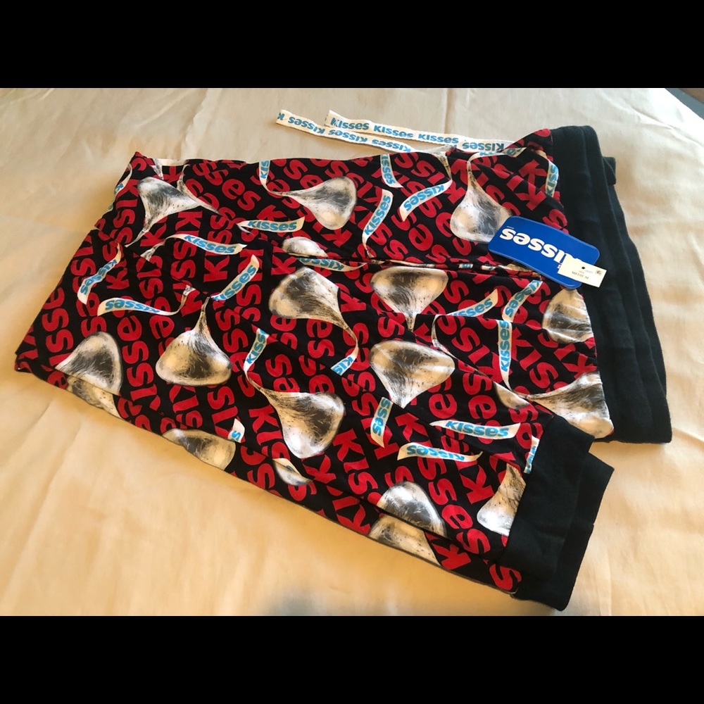 Hershey’s Kiss Size M  Sleep Pants Woman’s Pajama Length 30” Lounging Pants.